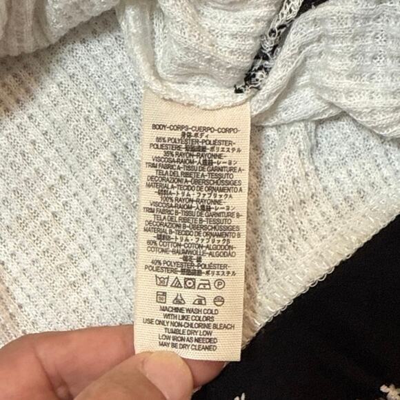 Free People Auxton Thermal Waffle Knit Wrap Top Medium Colorblock Floral Boho - Picture 6 of 10